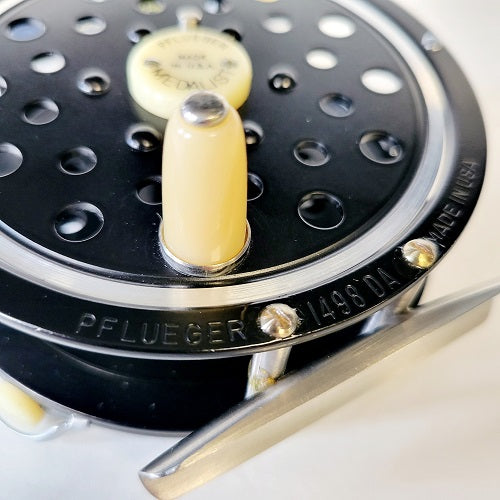 PFLUEGER MEDALIST 1498 FLY REEL